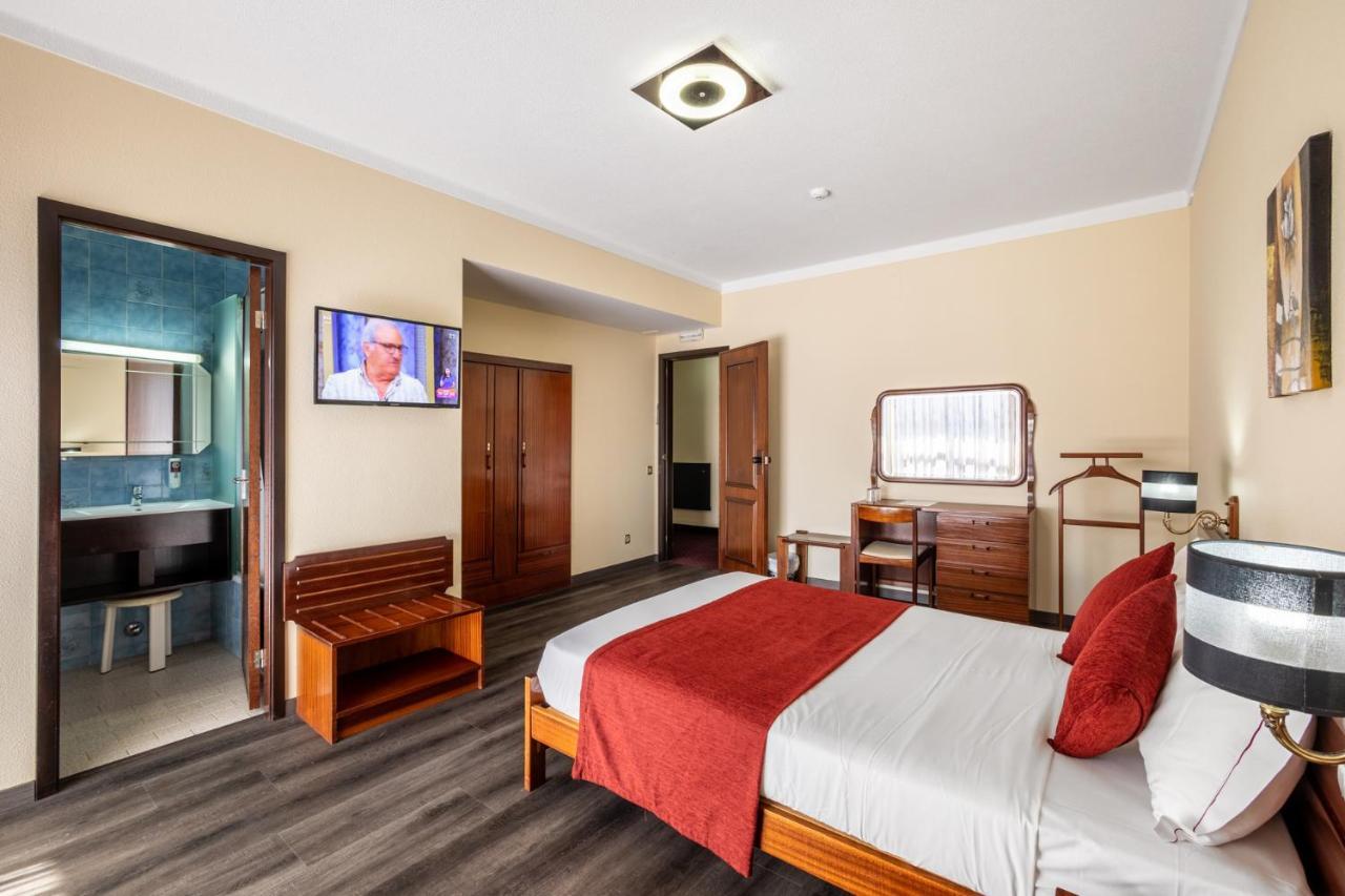 Hotel Colmeia Monte Real Esterno foto